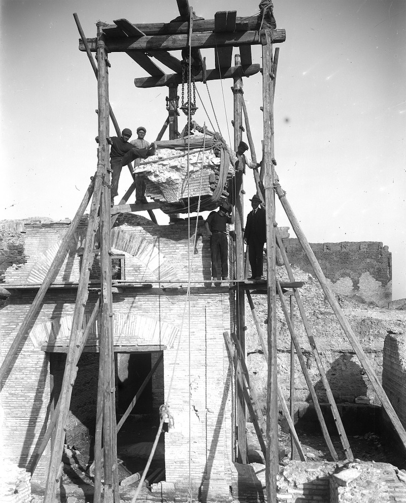Panel 64 - Figure 2