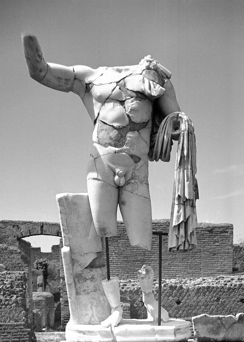 Panel 53 - Figure 3